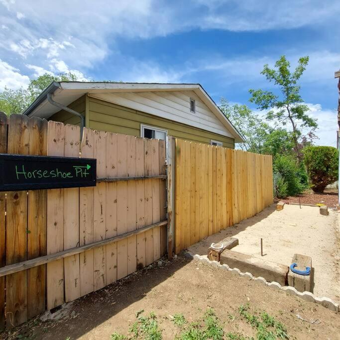 Cheerful 3 Bedroom House. Great Location Colorado Springs Exterior photo